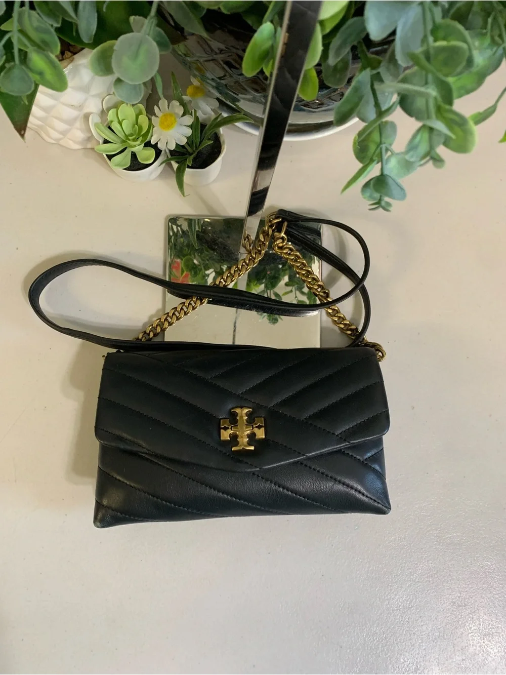 Tory Burch compact quilted